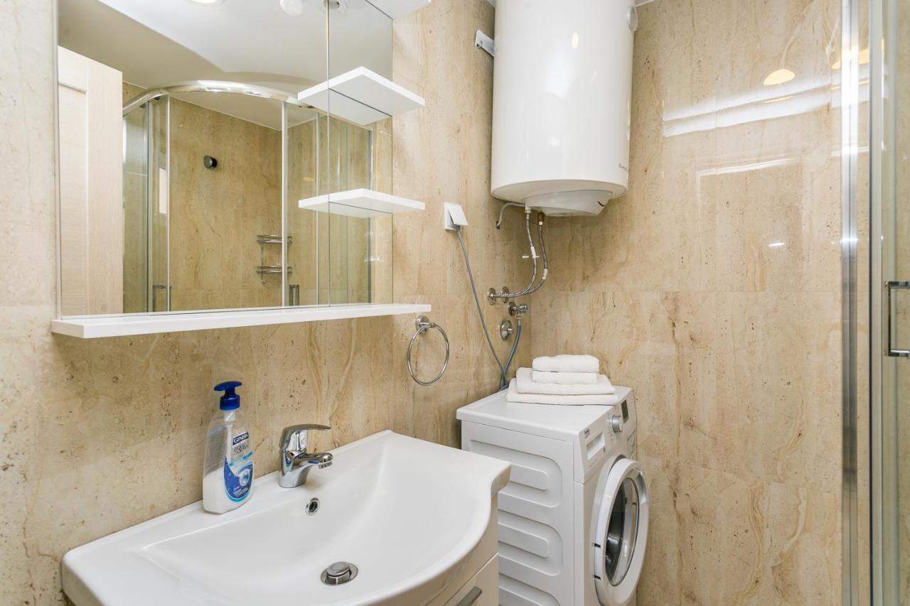 Apartments Aleksandar Petrovac na moru Zimmer foto
